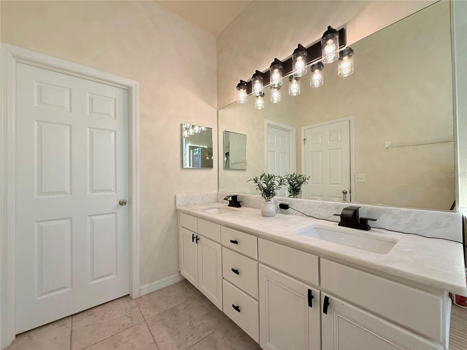 7556 TAMARIND AVE, TAMPA, FL, 33625