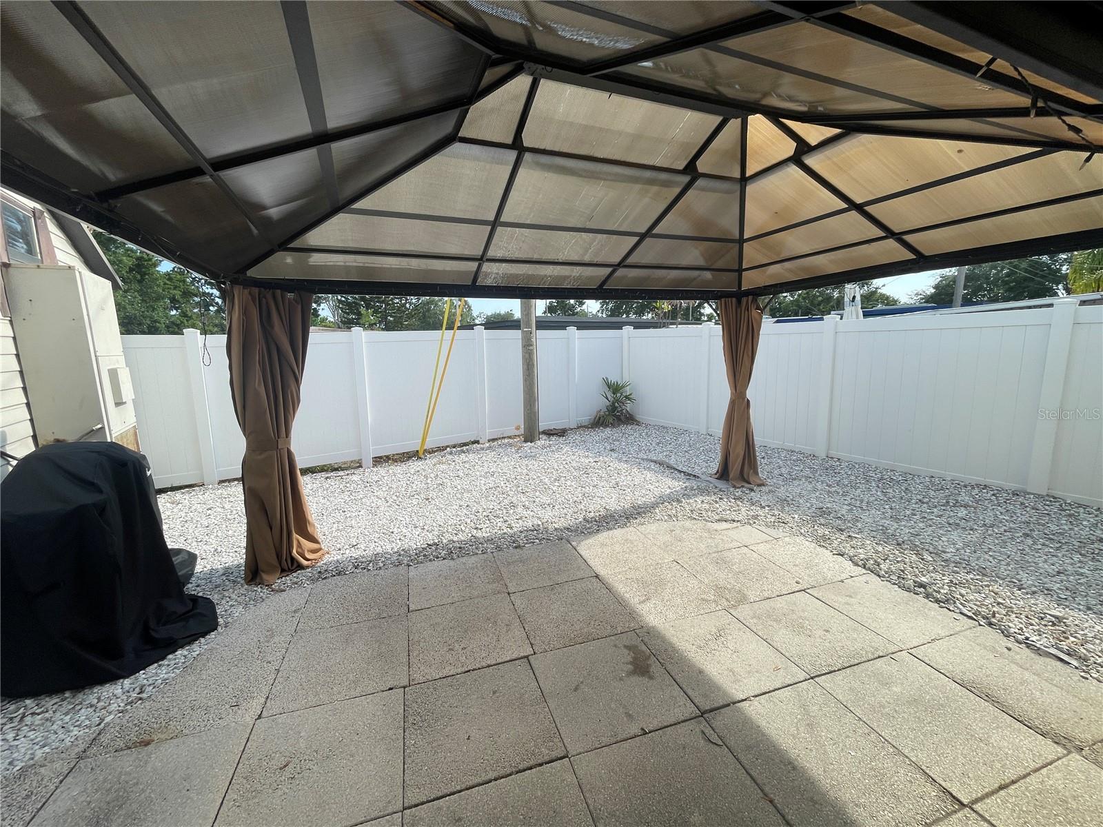 10210 122ND AVE, LARGO, FL, 33773