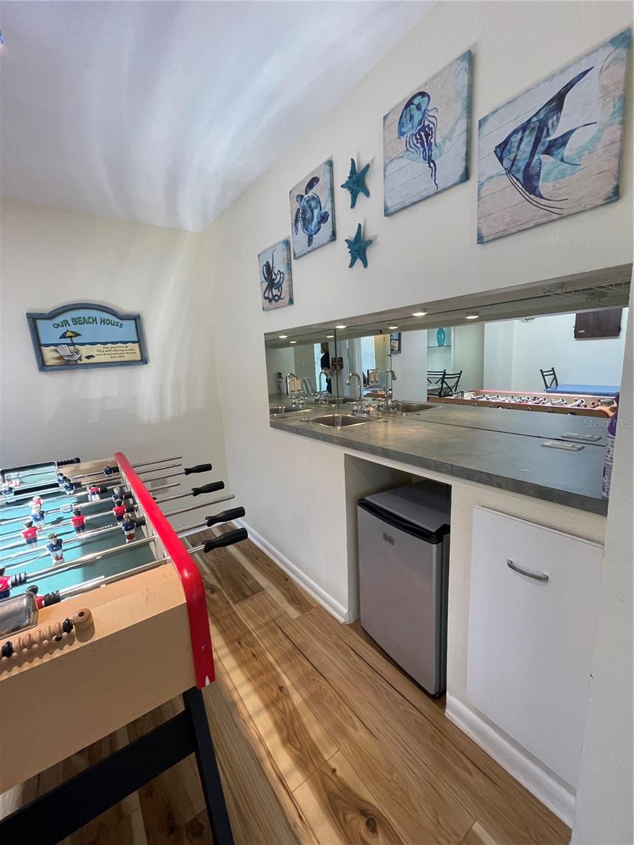 10210 122ND AVE, LARGO, FL, 33773