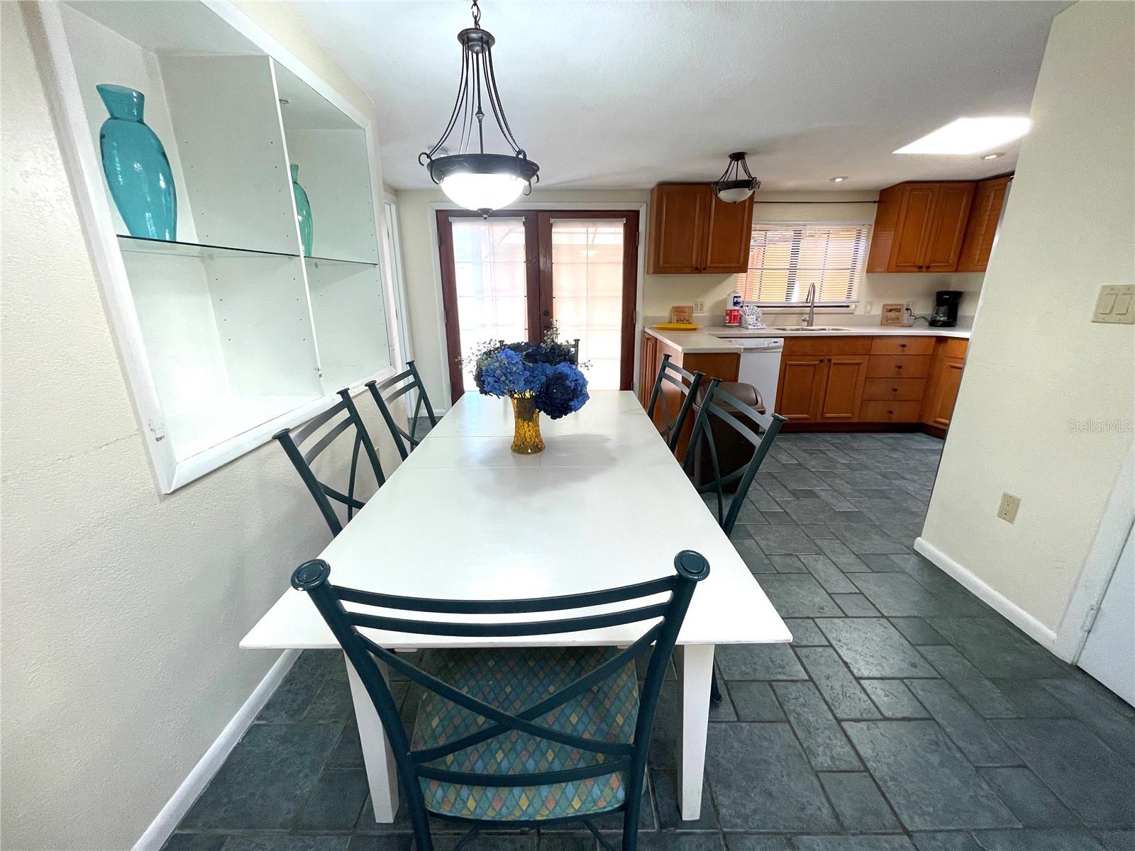 10210 122ND AVE, LARGO, FL, 33773