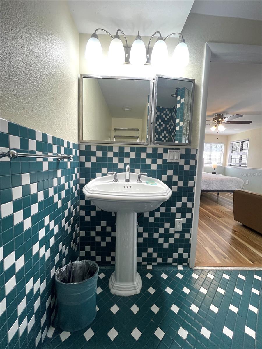 10210 122ND AVE, LARGO, FL, 33773