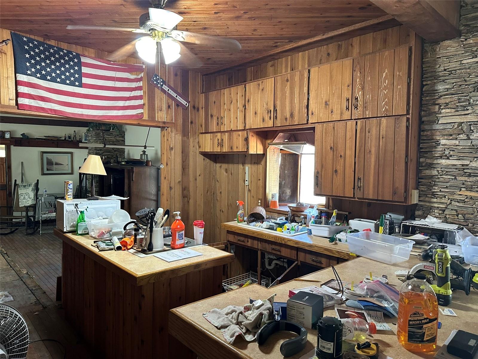 1916 MYRTLE AVE, PUNTA GORDA, FL, 33950