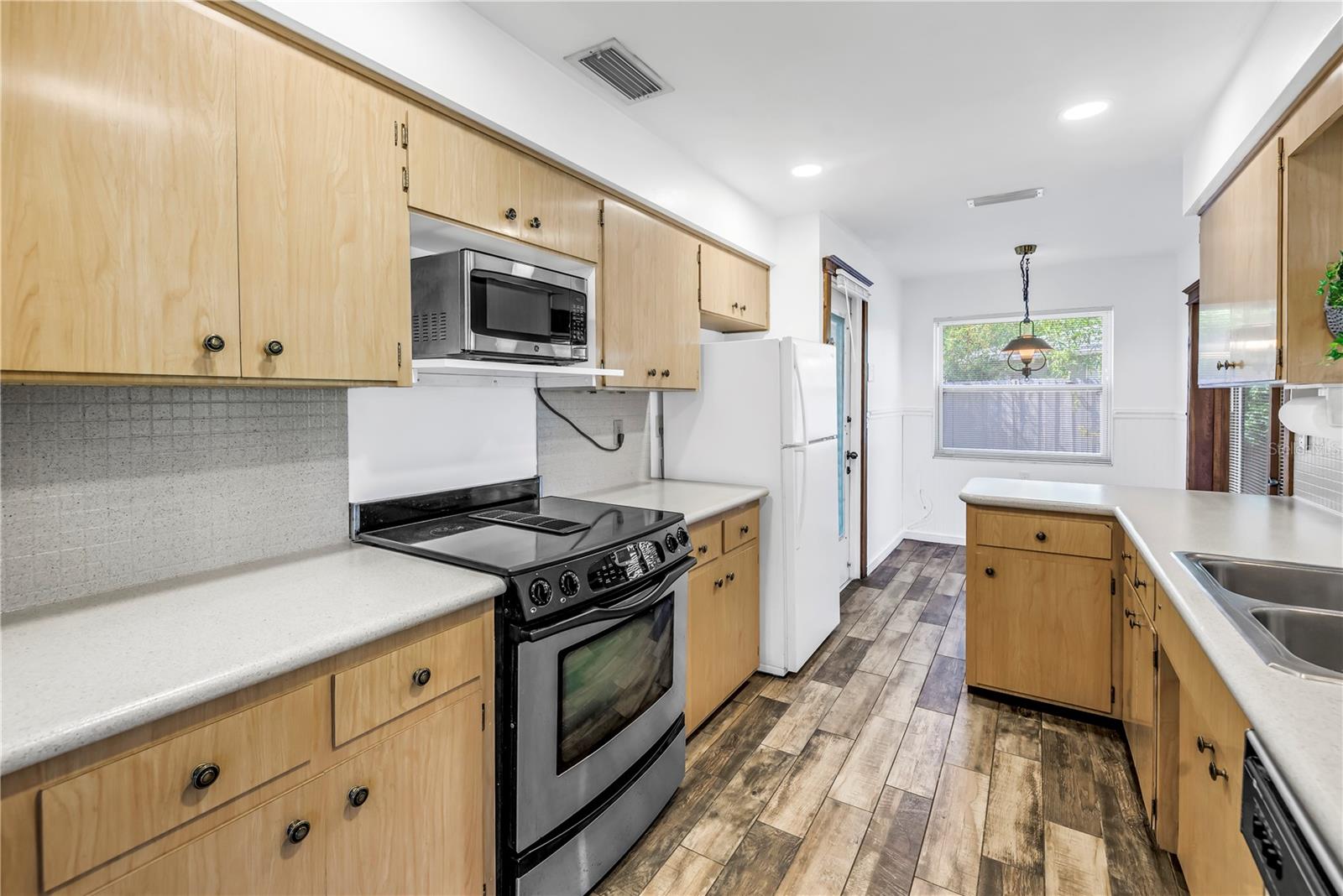 1801 38TH ST N, ST PETERSBURG, FL, 33713