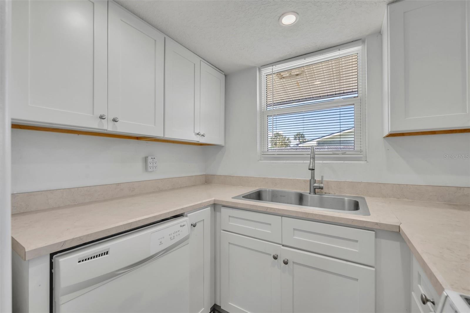 150 REEF RD, SOUTH DAYTONA, FL, 32119