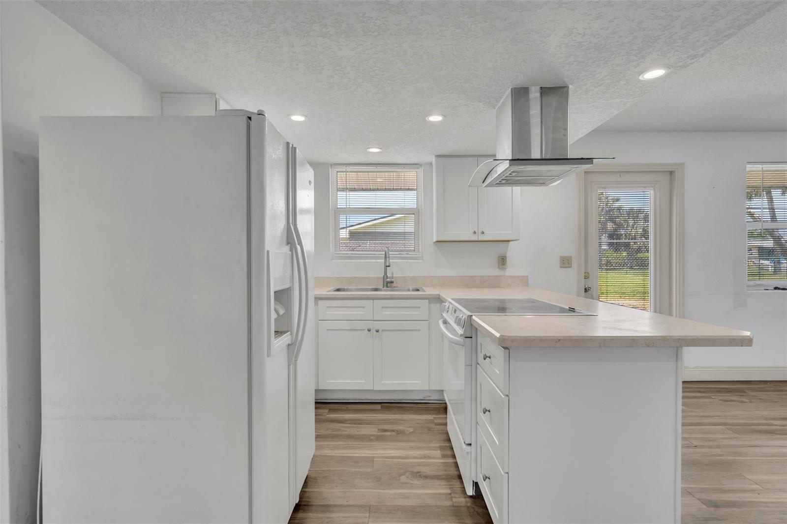 150 REEF RD, SOUTH DAYTONA, FL, 32119