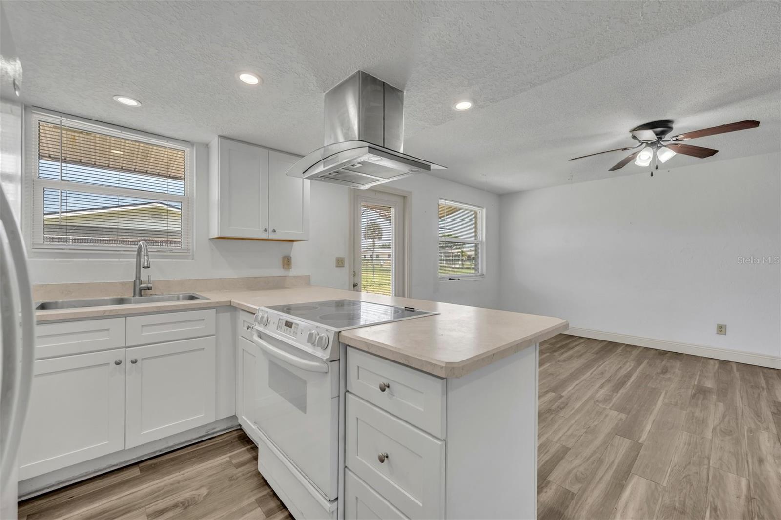 150 REEF RD, SOUTH DAYTONA, FL, 32119