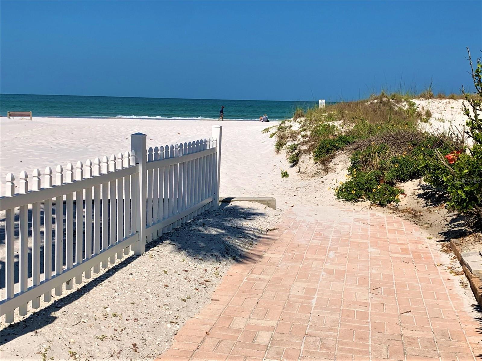 17688 GULF BLVD #201, REDINGTON SHORES, FL, 33708