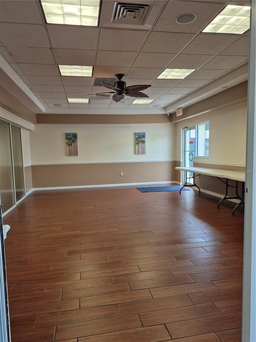 Rooms that can be reserved for Meetings and Parties