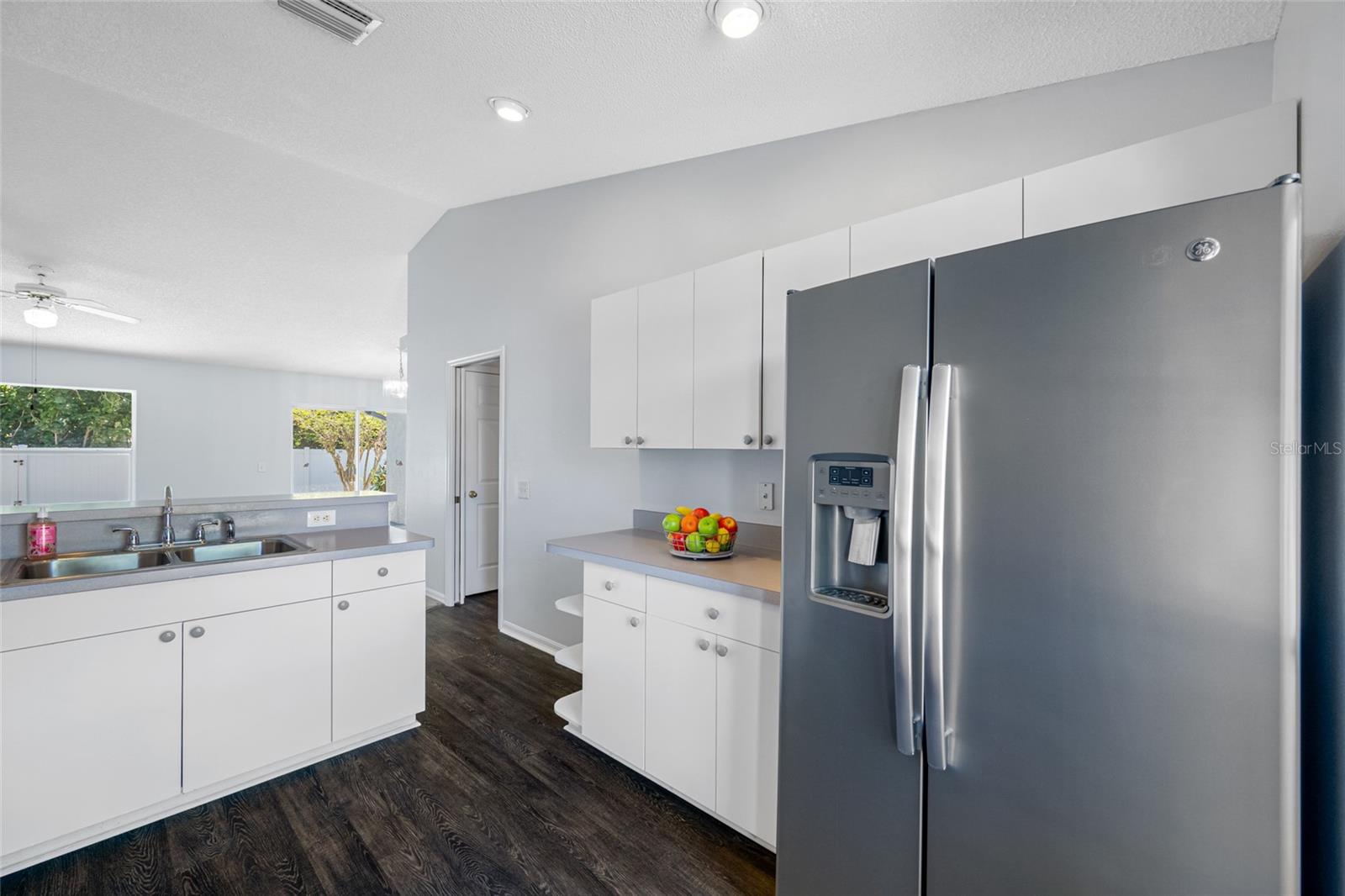 7080 NICOLE LN, LARGO, FL, 33771