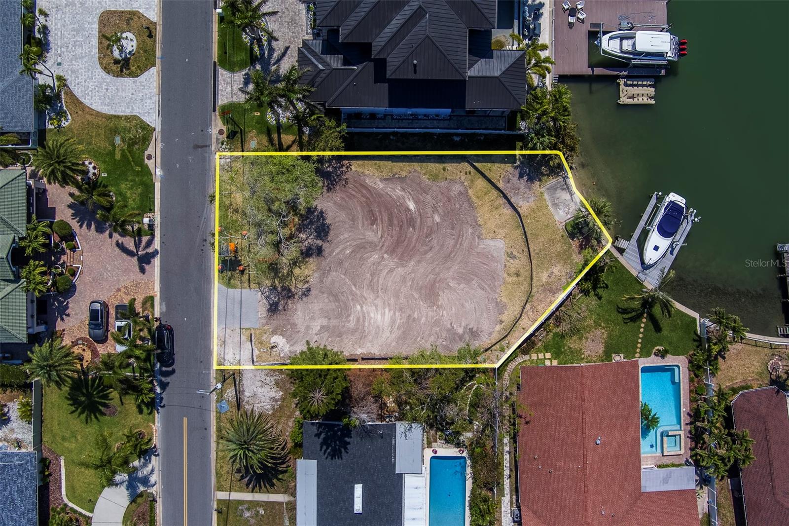 909 OAKWOOD DR, LARGO, FL, 33770