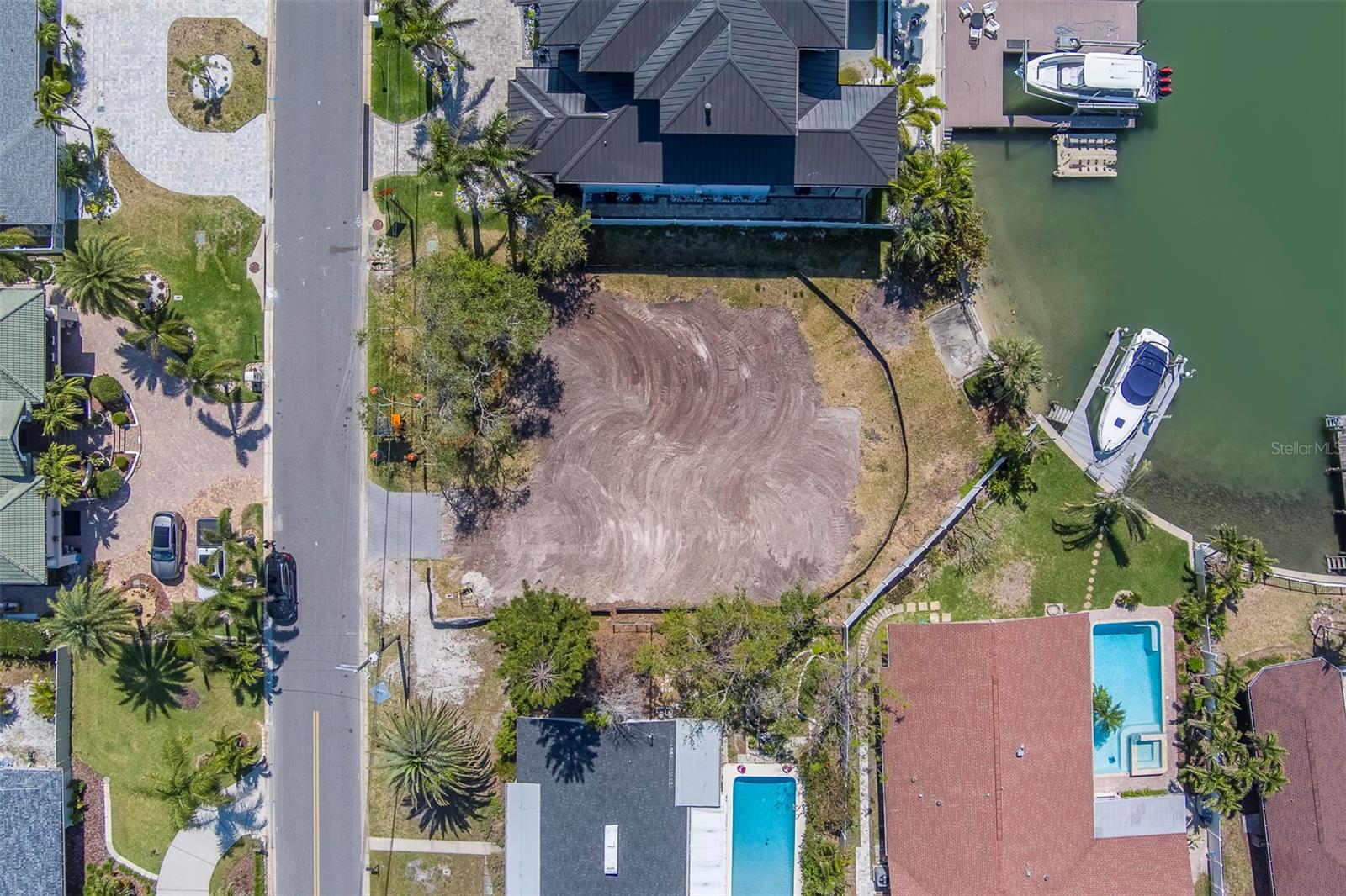 909 OAKWOOD DR, LARGO, FL, 33770