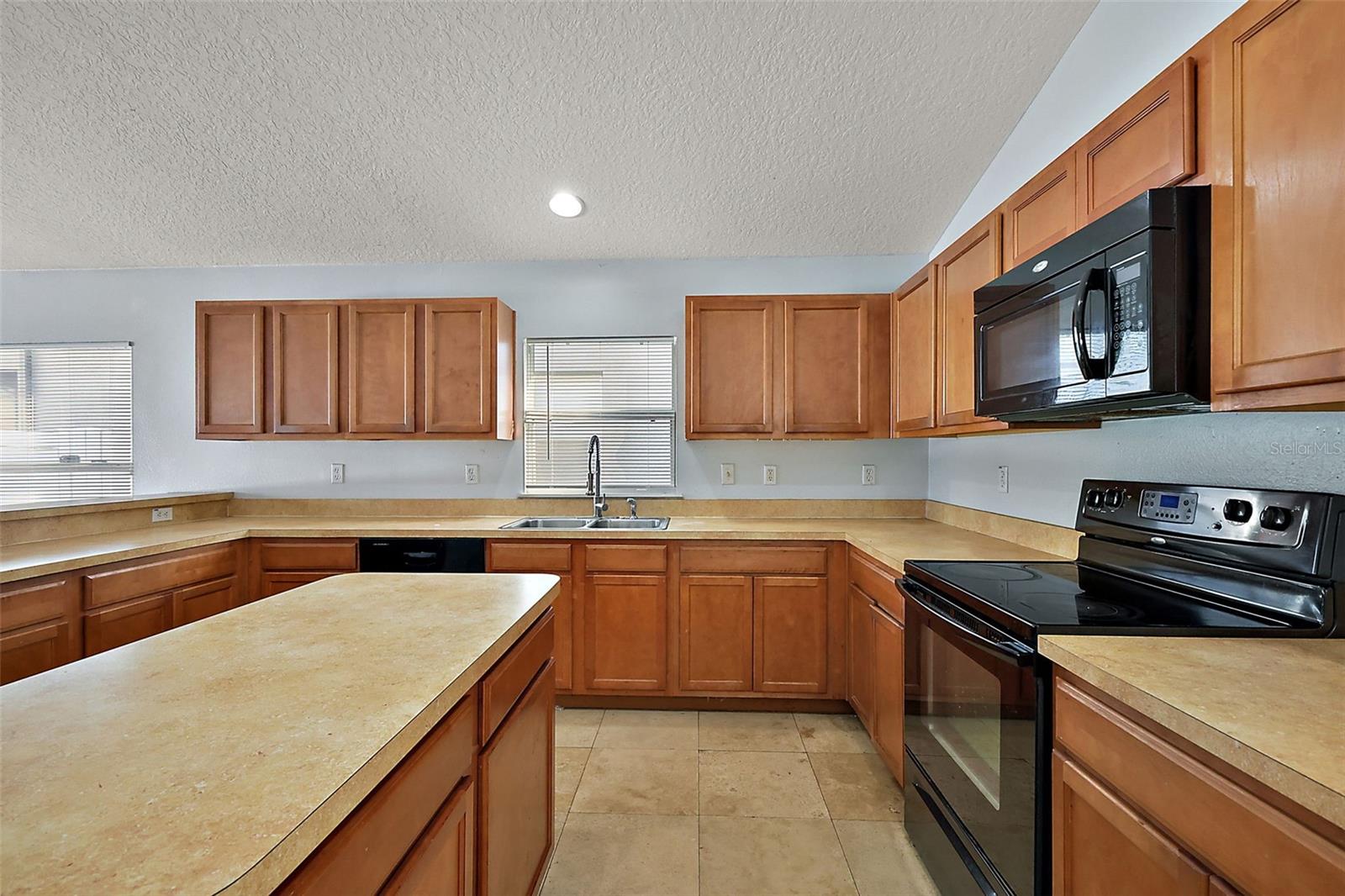 308 ANORAK ST, GROVELAND, FL, 34736