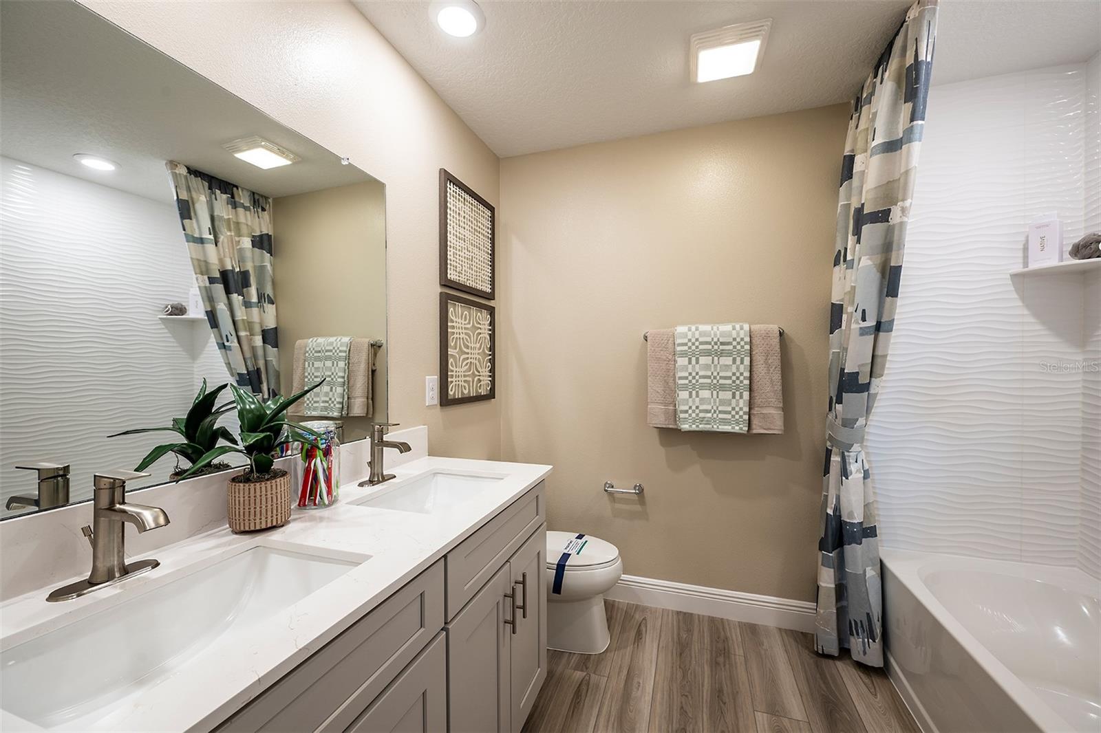 10006 SURREY ROSE DR, SAN ANTONIO, FL, 33576