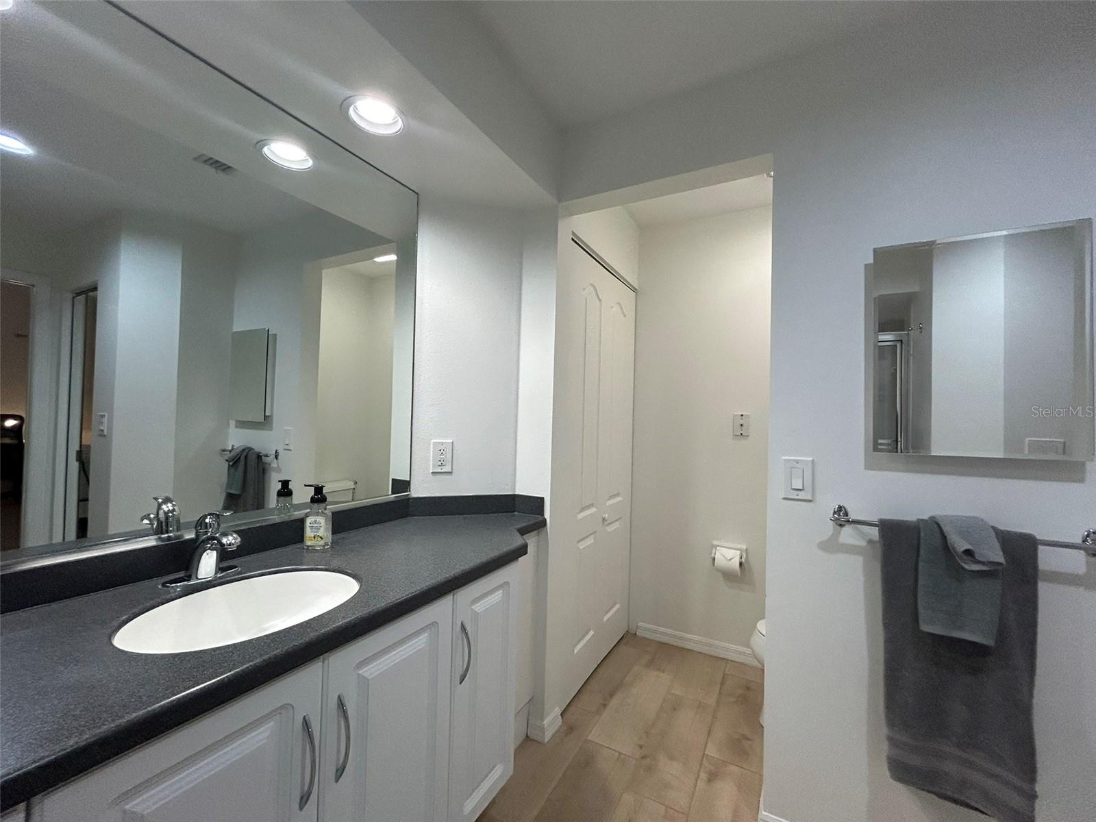 3803 54TH DR W #104, BRADENTON, FL, 34210