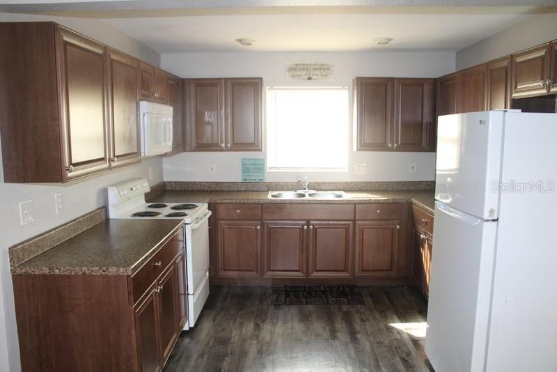 14936 PINECREST RD, TAMPA, FL, 33613