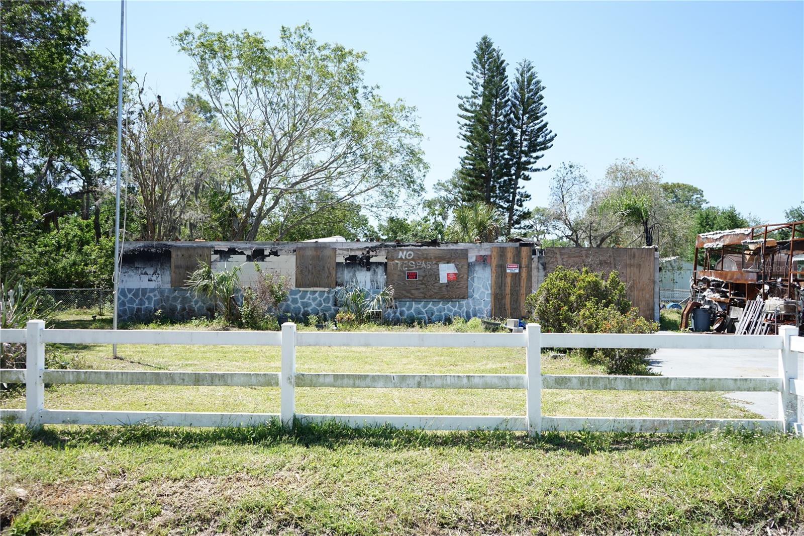 908 4TH AVE SW, RUSKIN, FL, 33570