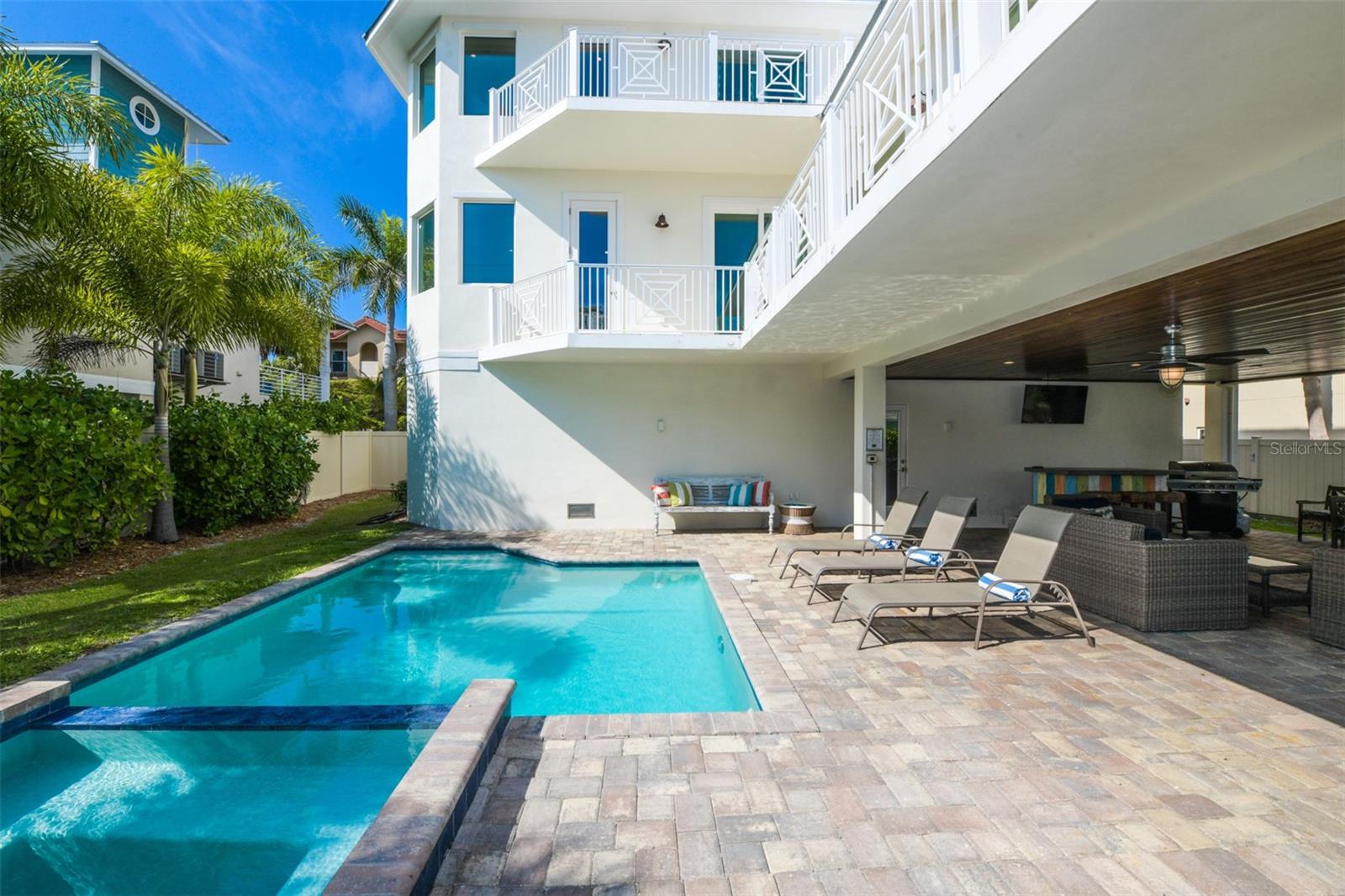 205 17TH ST N, BRADENTON BEACH, FL, 34217