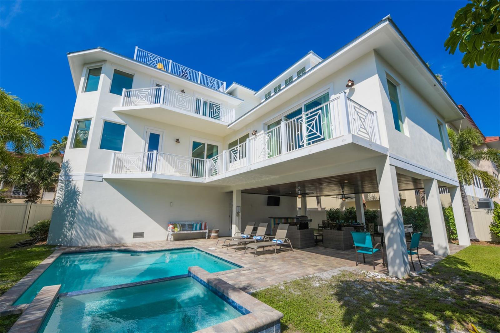 205 17TH ST N, BRADENTON BEACH, FL, 34217