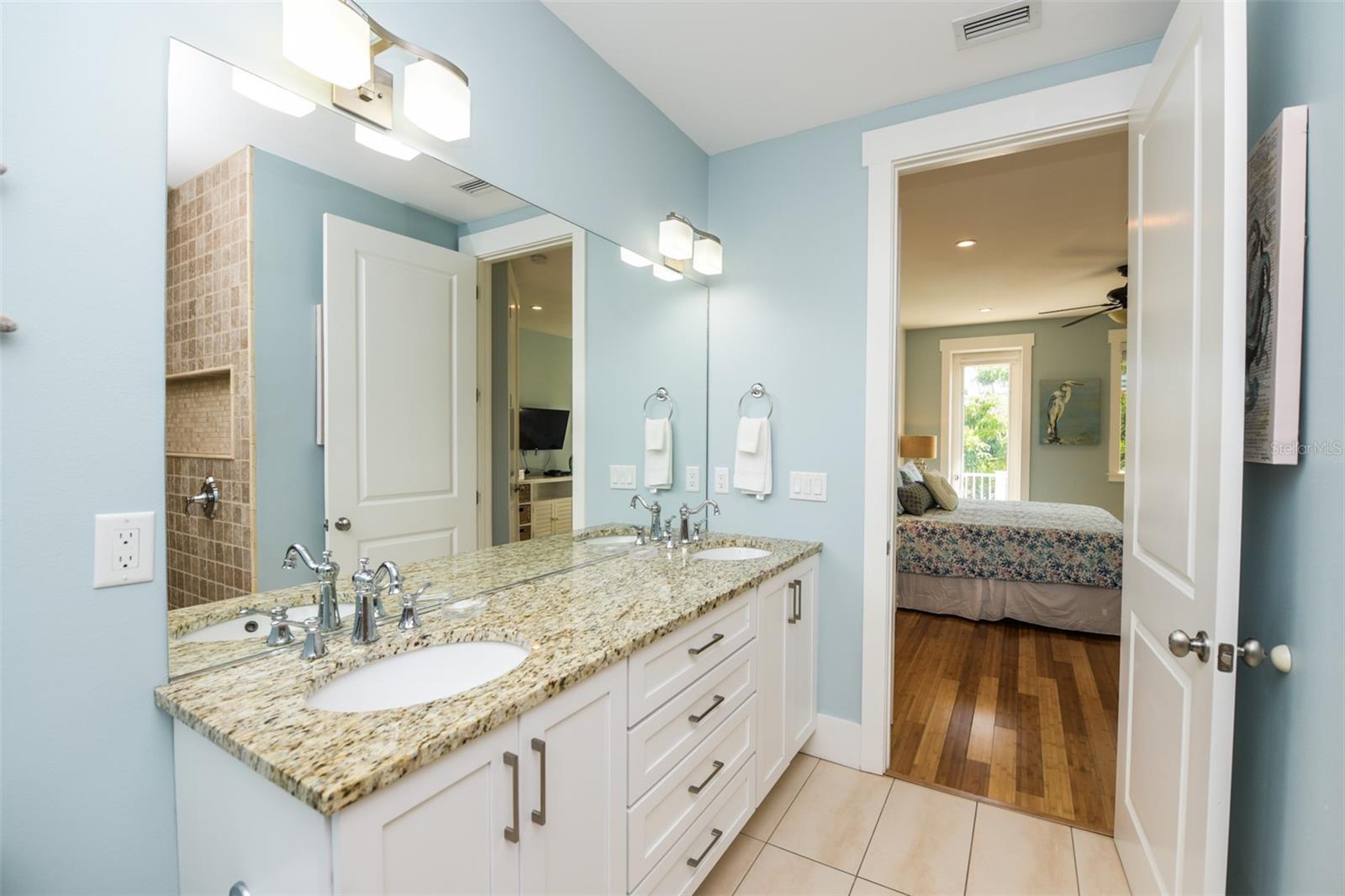 205 17TH ST N, BRADENTON BEACH, FL, 34217