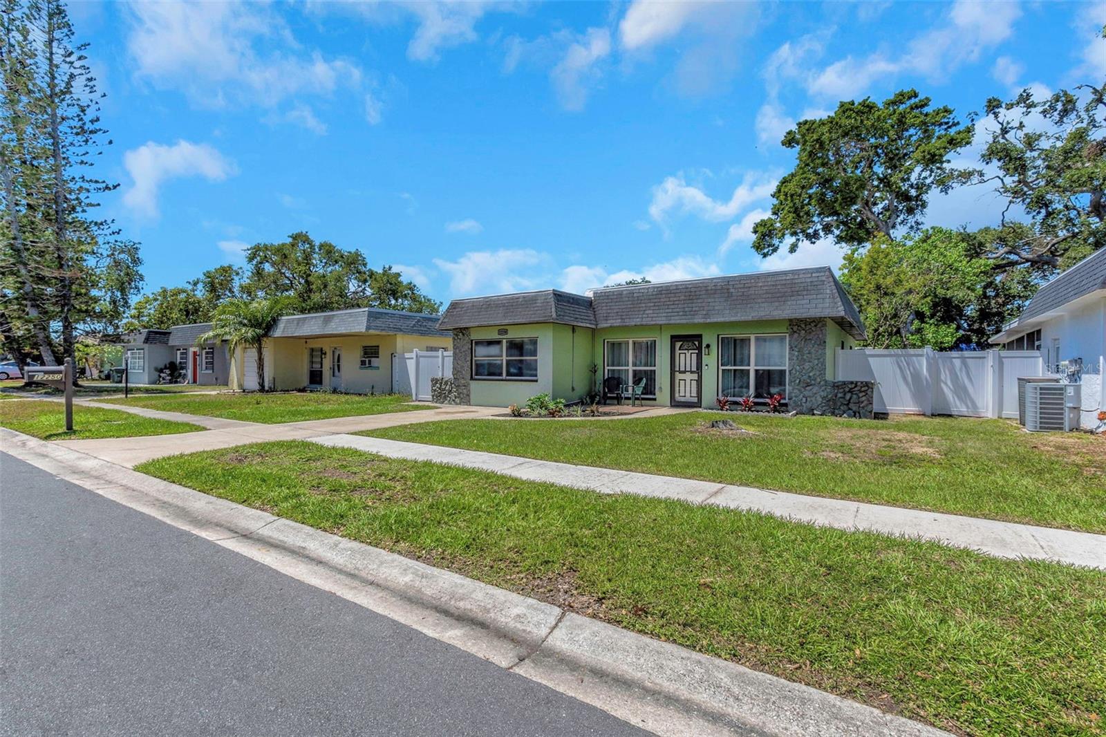 12250 MALLORY DR, LARGO, FL, 33774