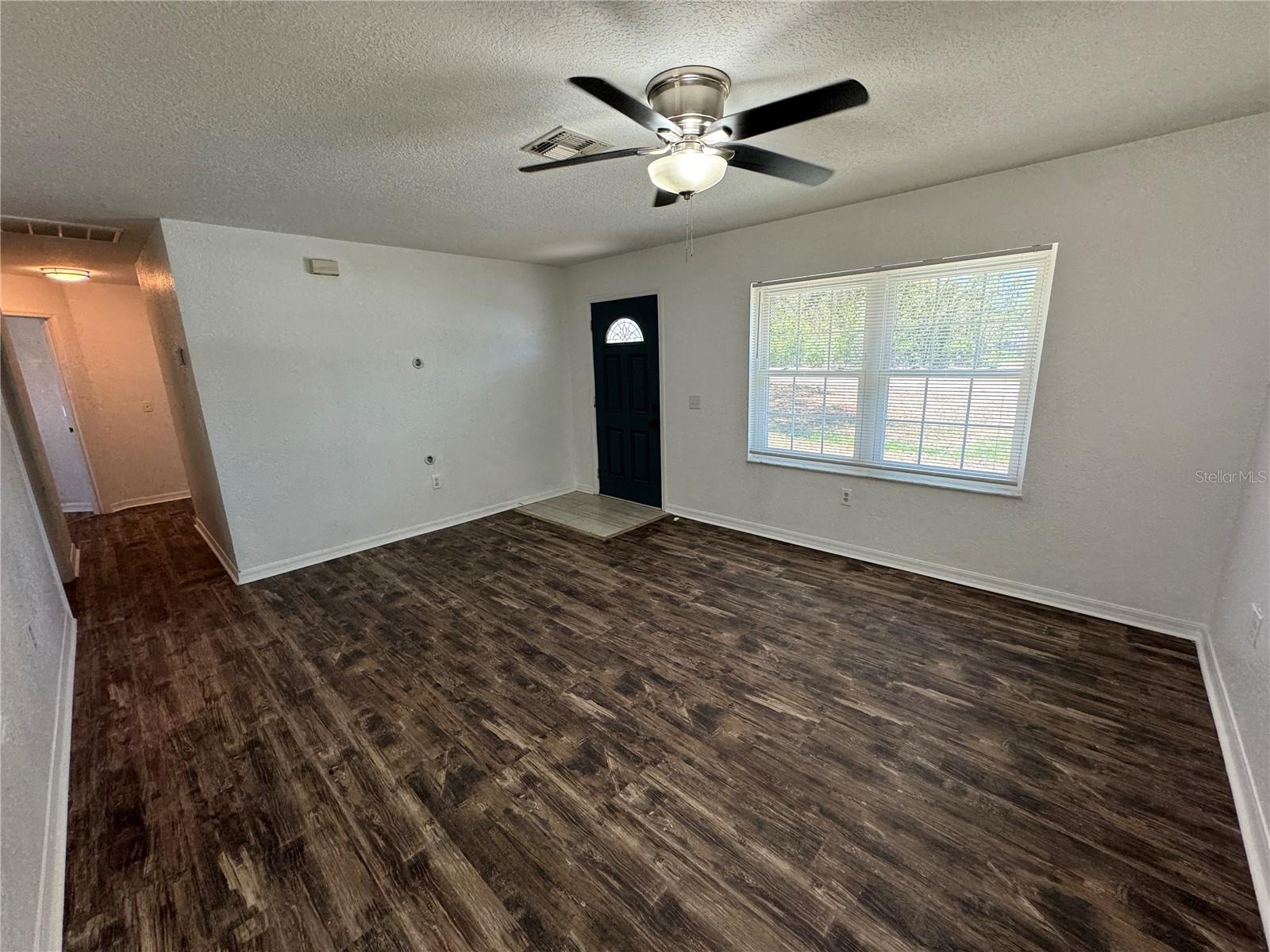 40049 PALM ST, LADY LAKE, FL, 32159