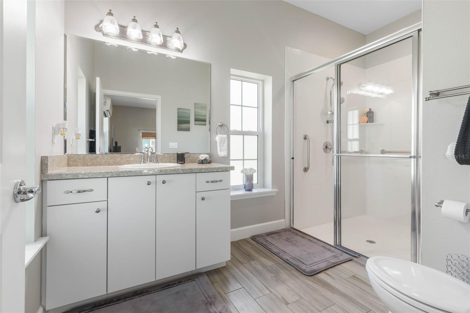 FC309079 Property Photo