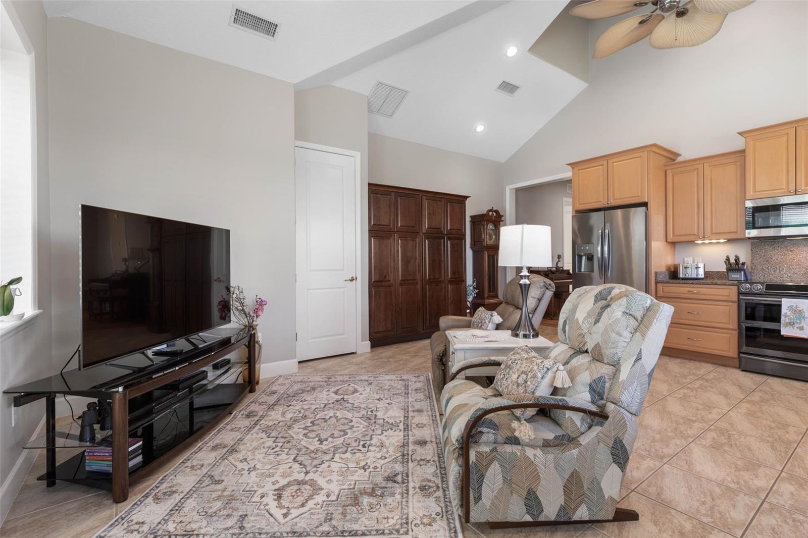 FC309079 Property Photo