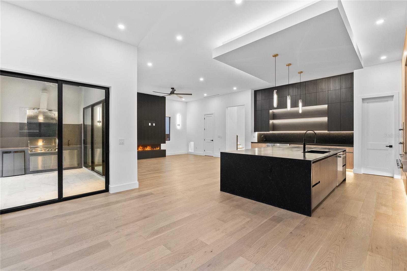 3406 W ARCH ST, TAMPA, FL, 33607