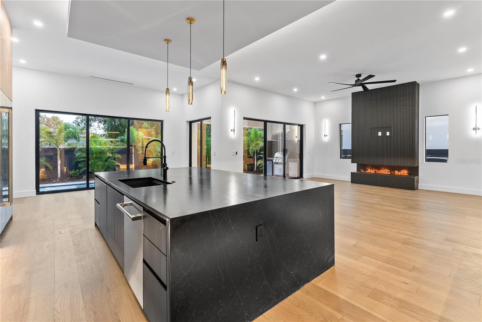 3406 W ARCH ST, TAMPA, FL, 33607