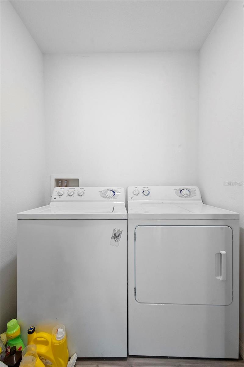 938 MANSFIELD RD, TAVARES, FL, 32778