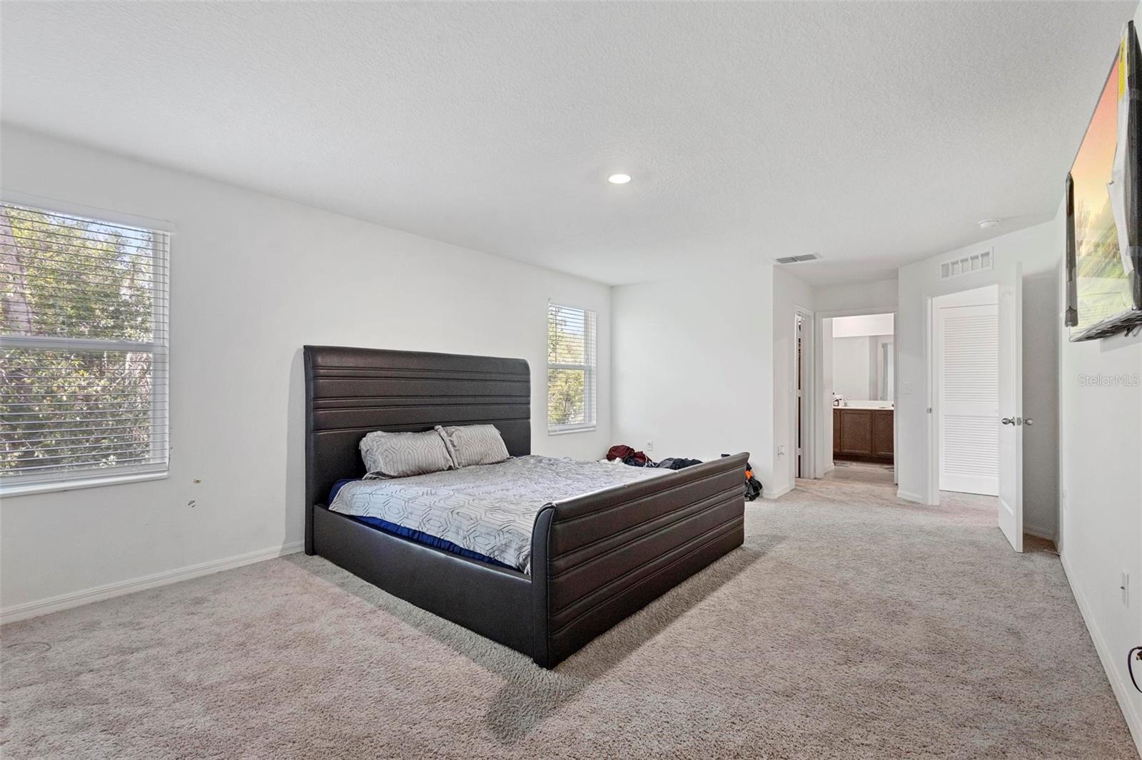 938 MANSFIELD RD, TAVARES, FL, 32778