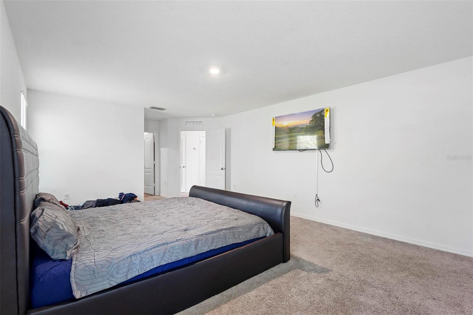 938 MANSFIELD RD, TAVARES, FL, 32778