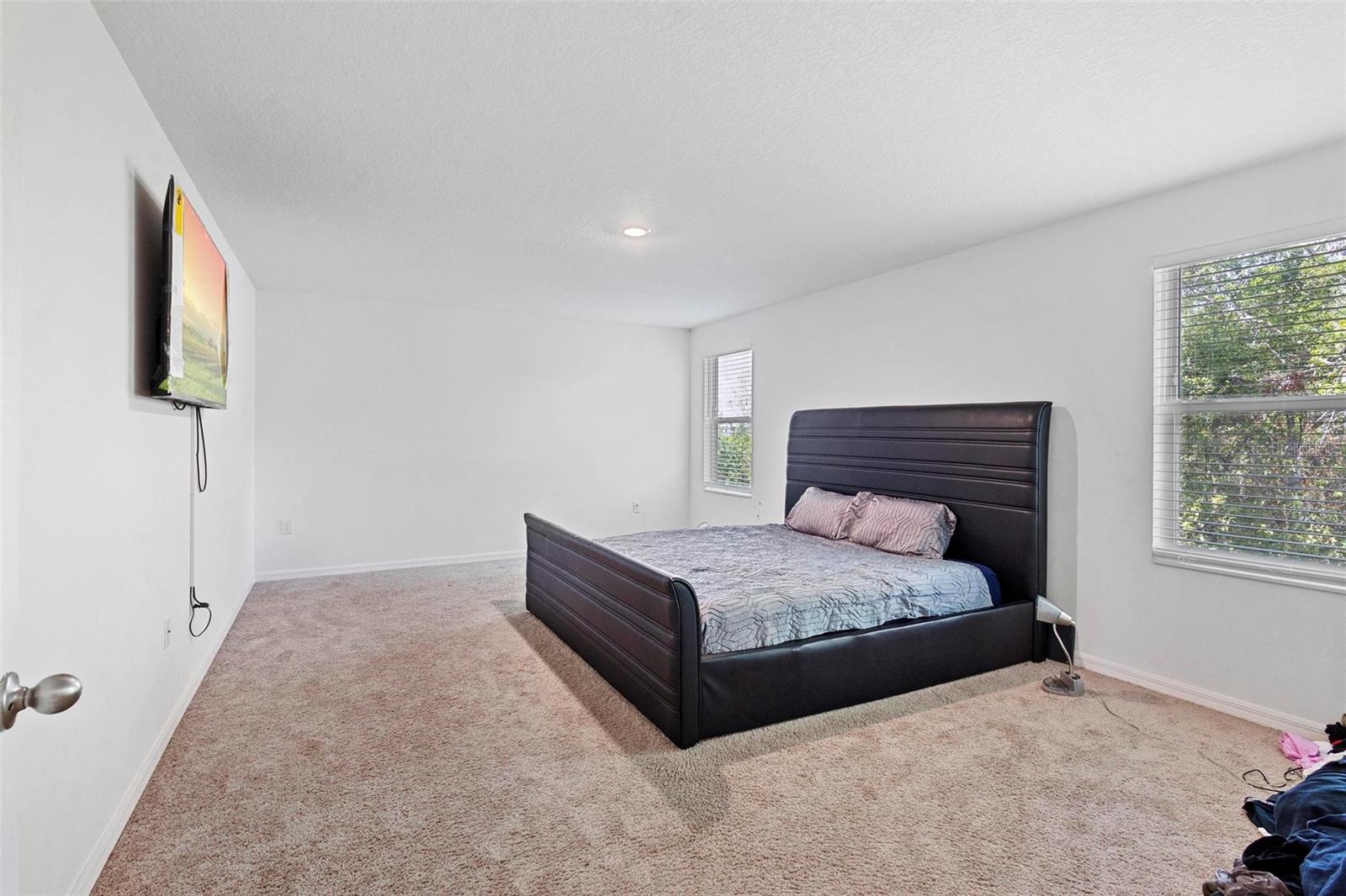 938 MANSFIELD RD, TAVARES, FL, 32778