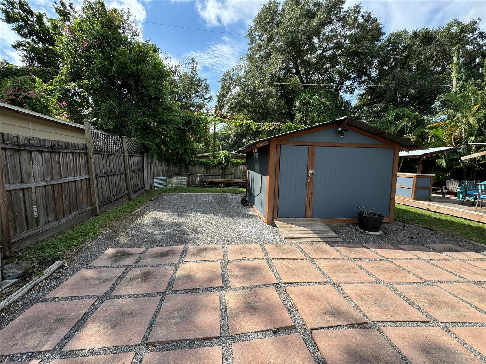 1211 E CURTIS ST, TAMPA, FL, 33603