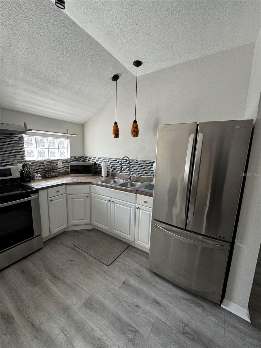 1211 E CURTIS ST, TAMPA, FL, 33603