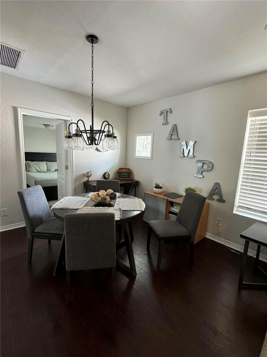 1211 E CURTIS ST, TAMPA, FL, 33603