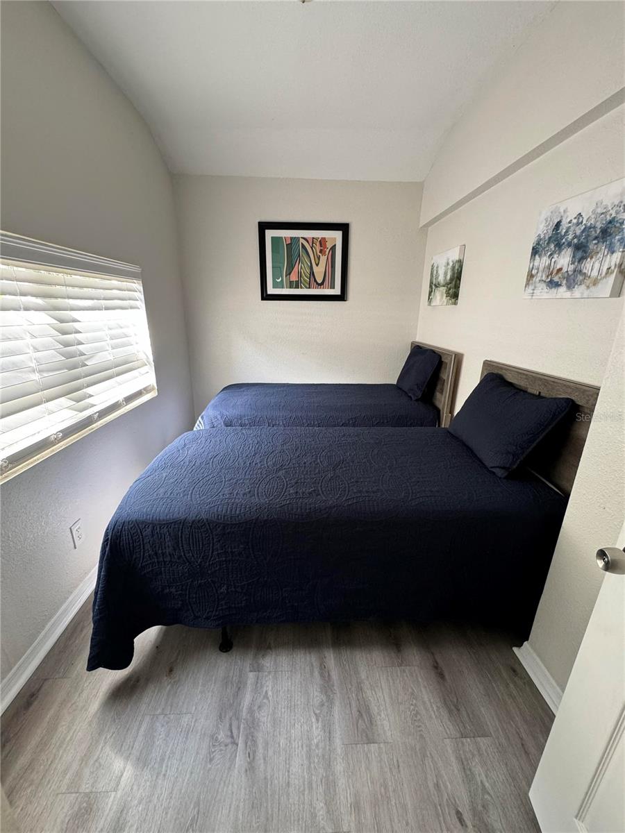 1211 E CURTIS ST, TAMPA, FL, 33603