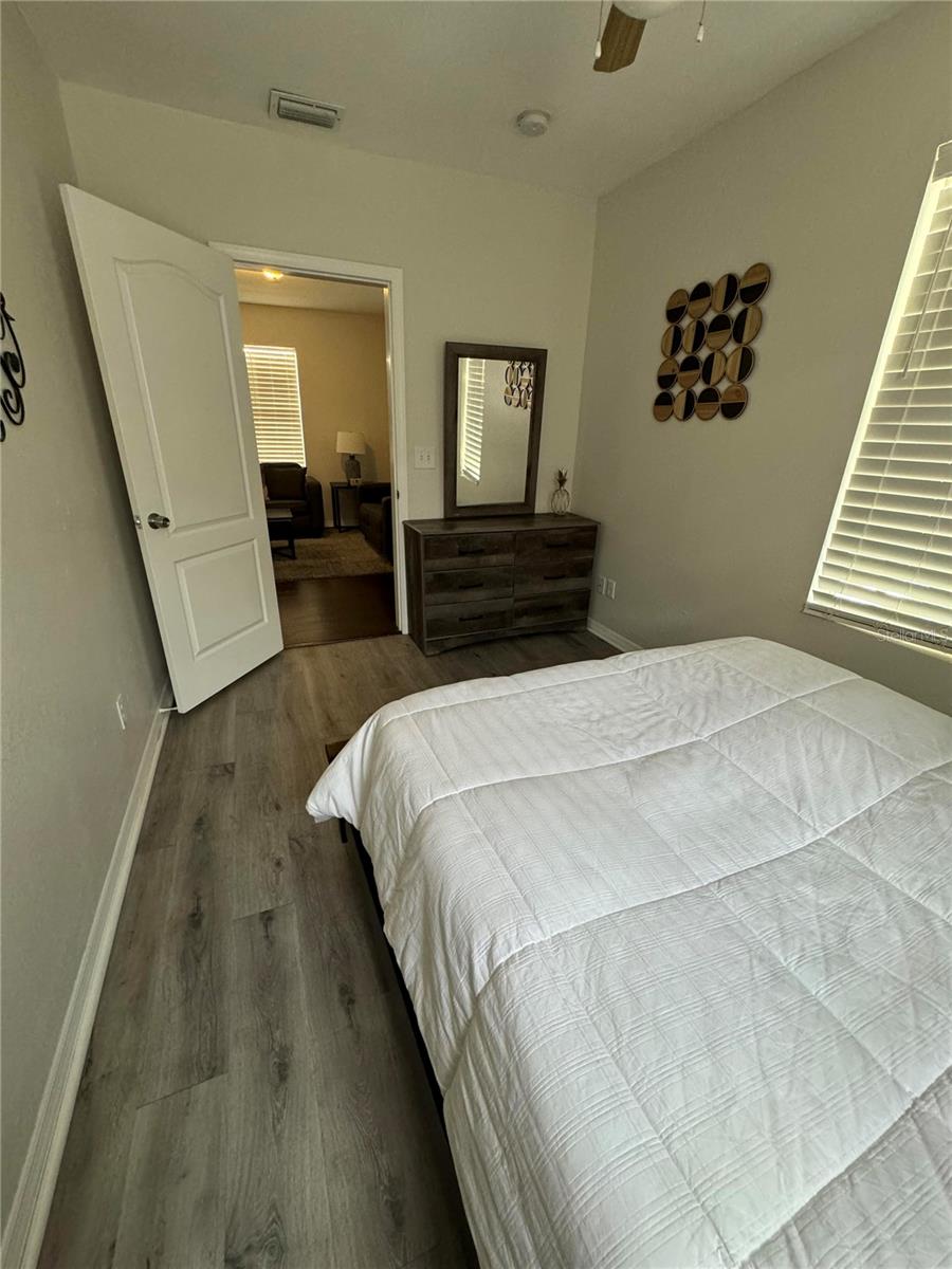 1211 E CURTIS ST, TAMPA, FL, 33603