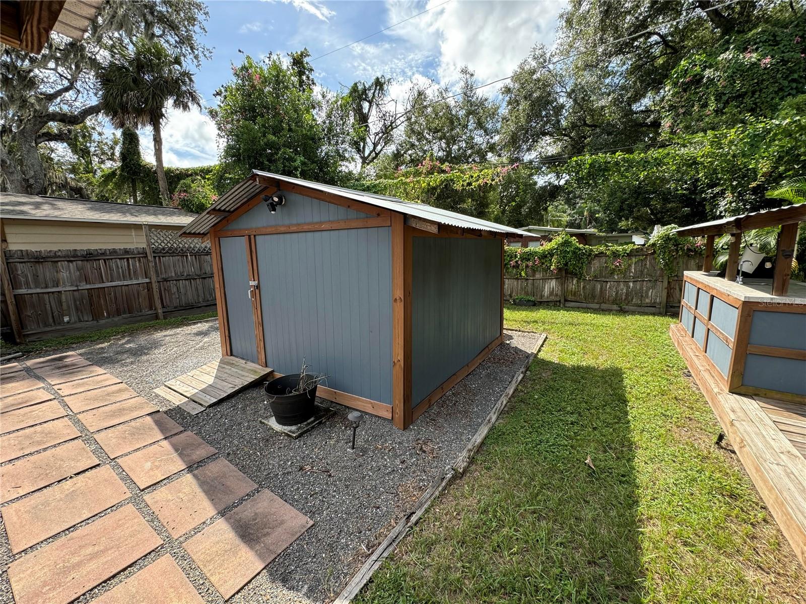 1211 E CURTIS ST, TAMPA, FL, 33603