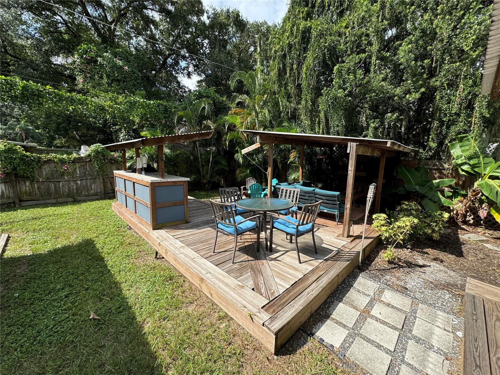 1211 E CURTIS ST, TAMPA, FL, 33603