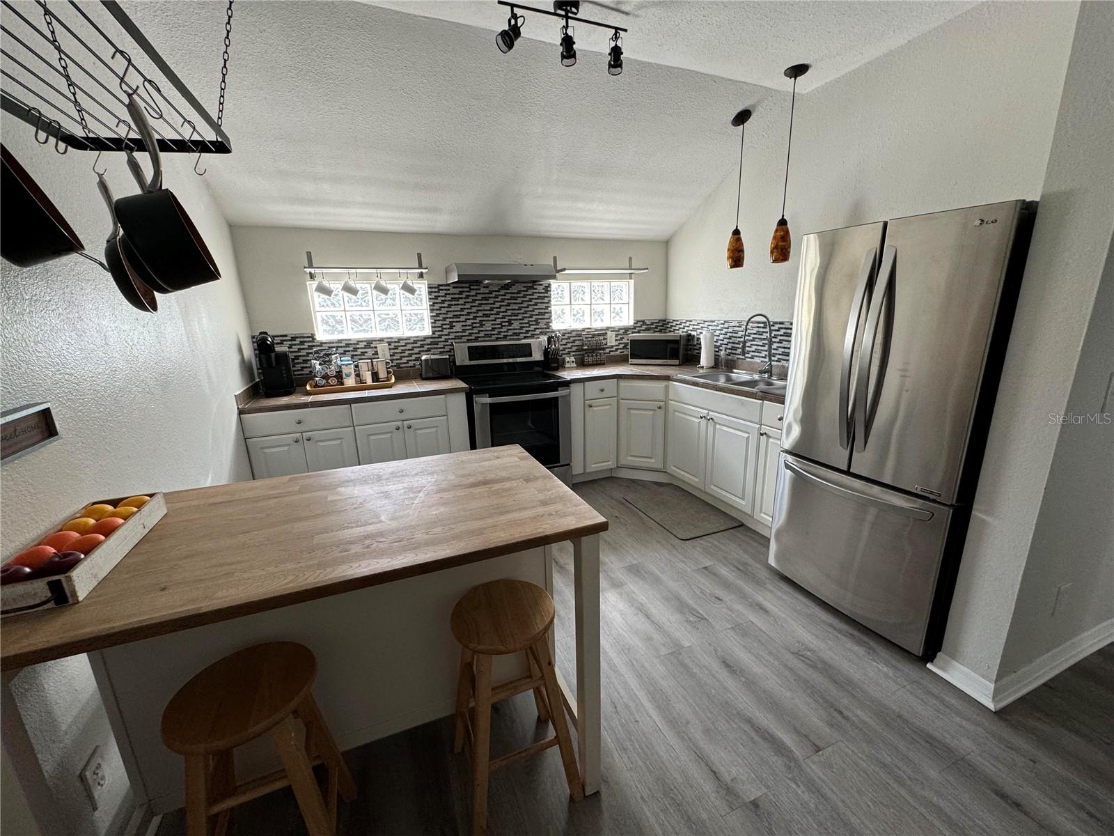 1211 E CURTIS ST, TAMPA, FL, 33603