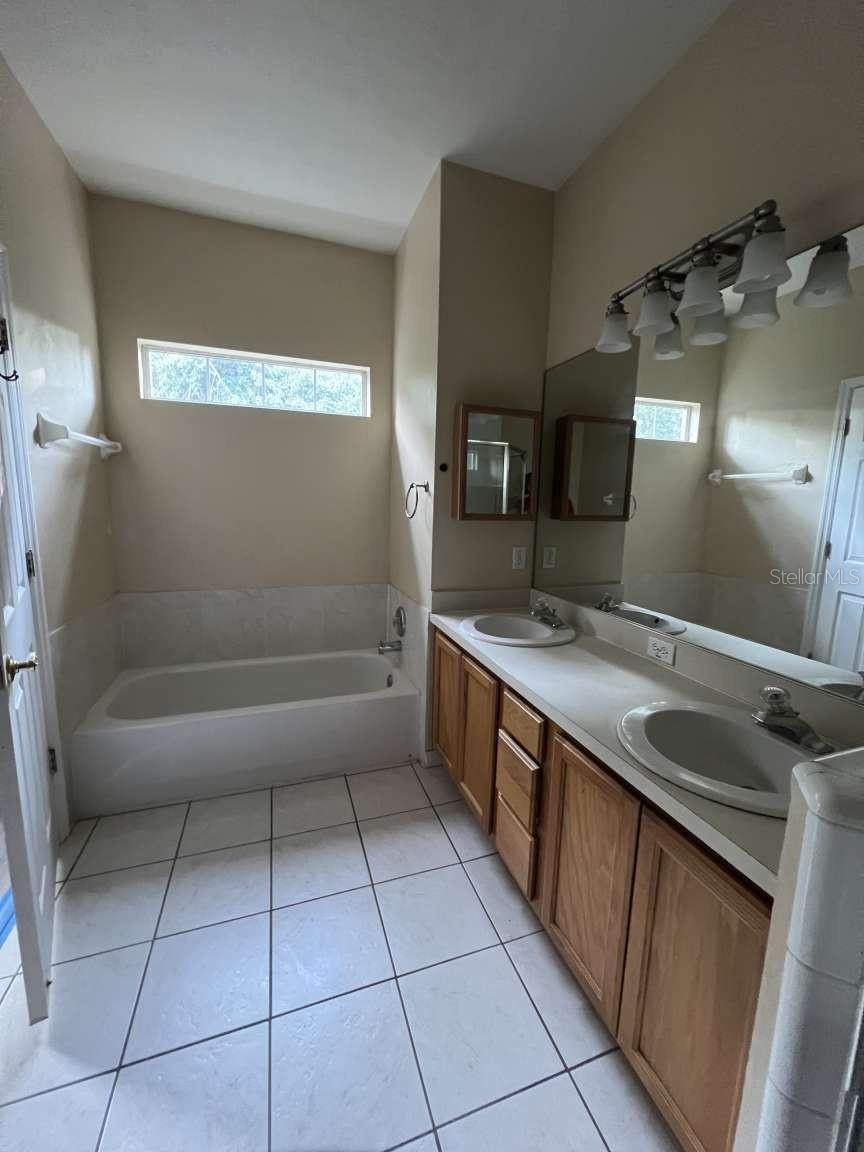 554 NW 50TH BLVD, GAINESVILLE, FL, 32607