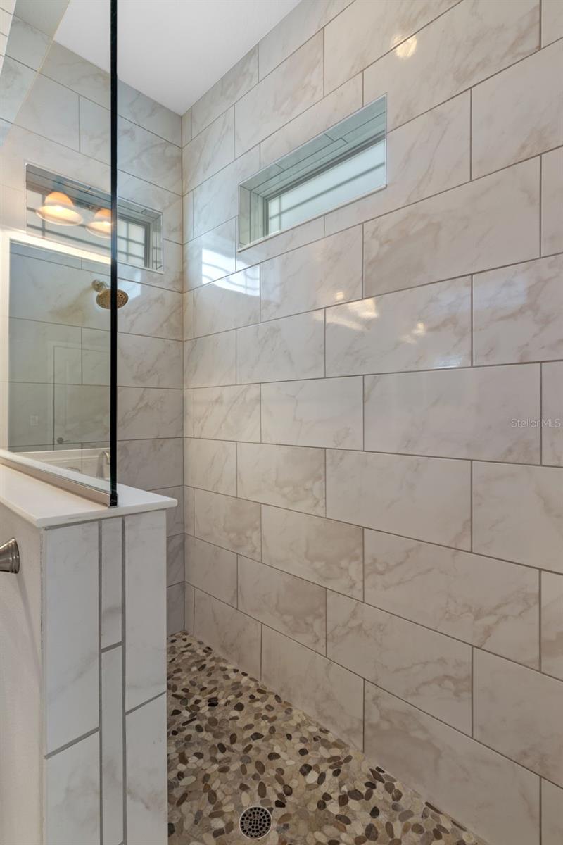 6011 CALDERA RIDGE DR, LITHIA, FL, 33547