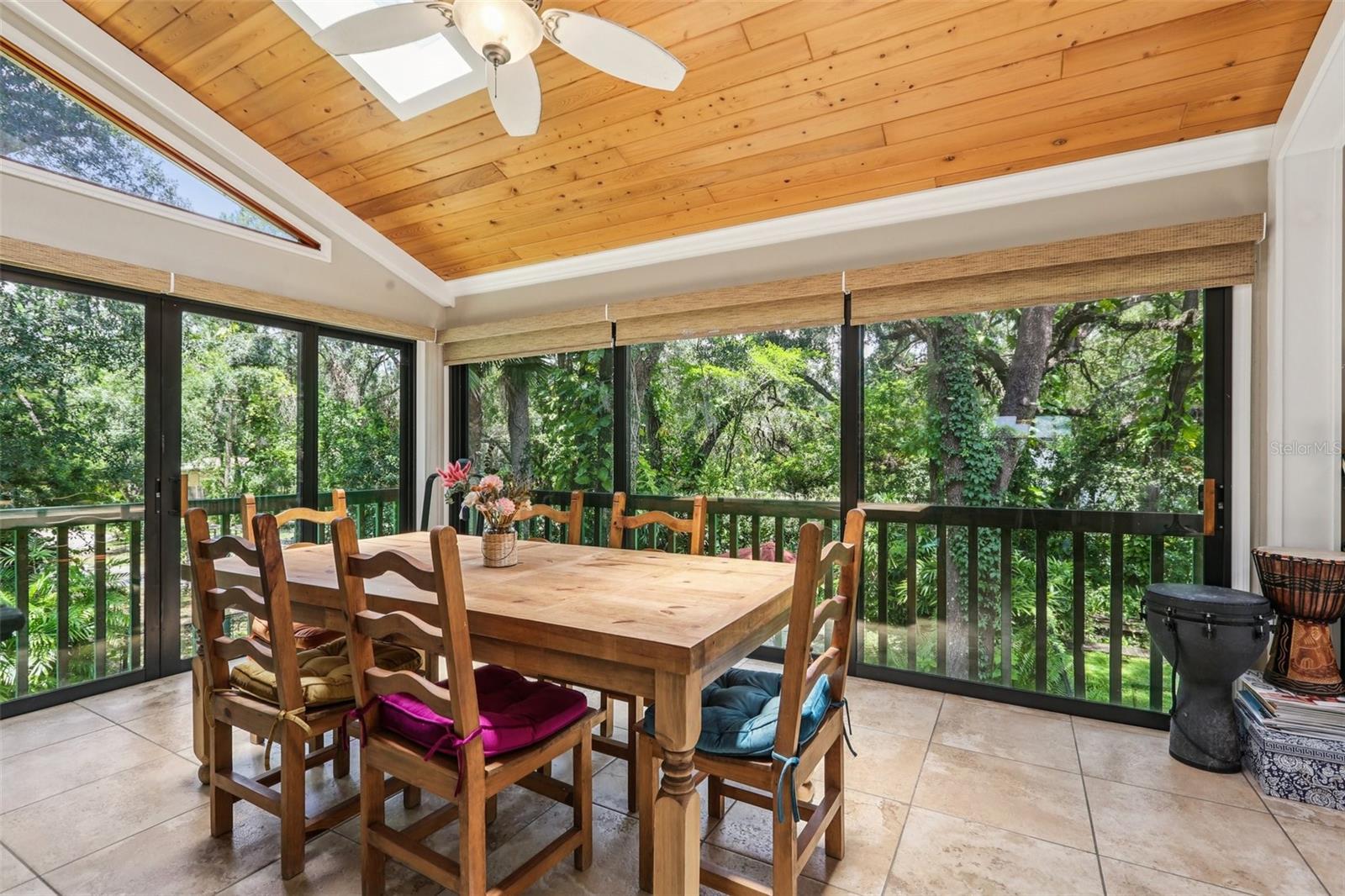 8614 HIBISCUS DR, TAMPA, FL, 33637