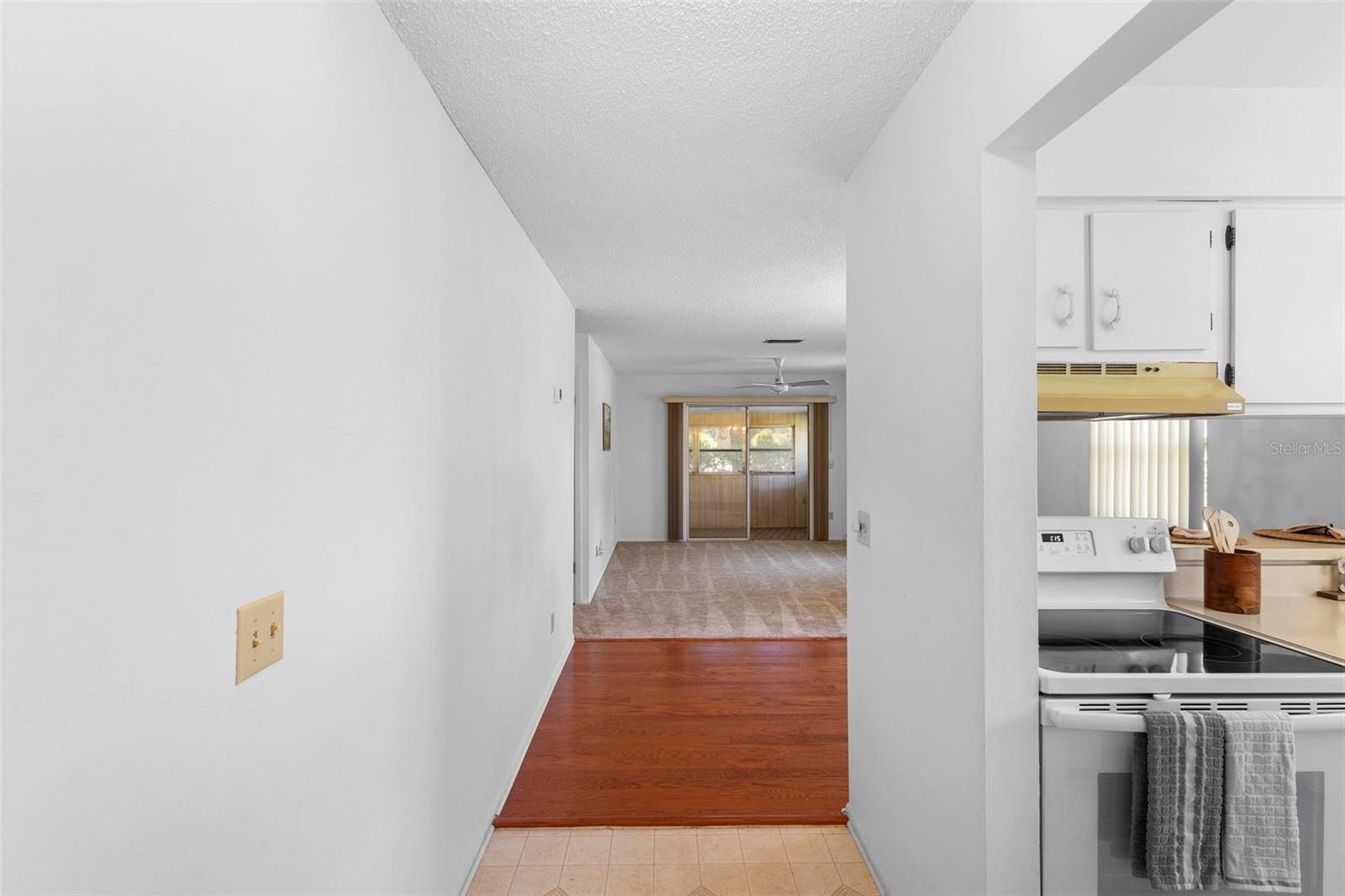 3 FAIRWAY CT, DELAND, FL, 32724