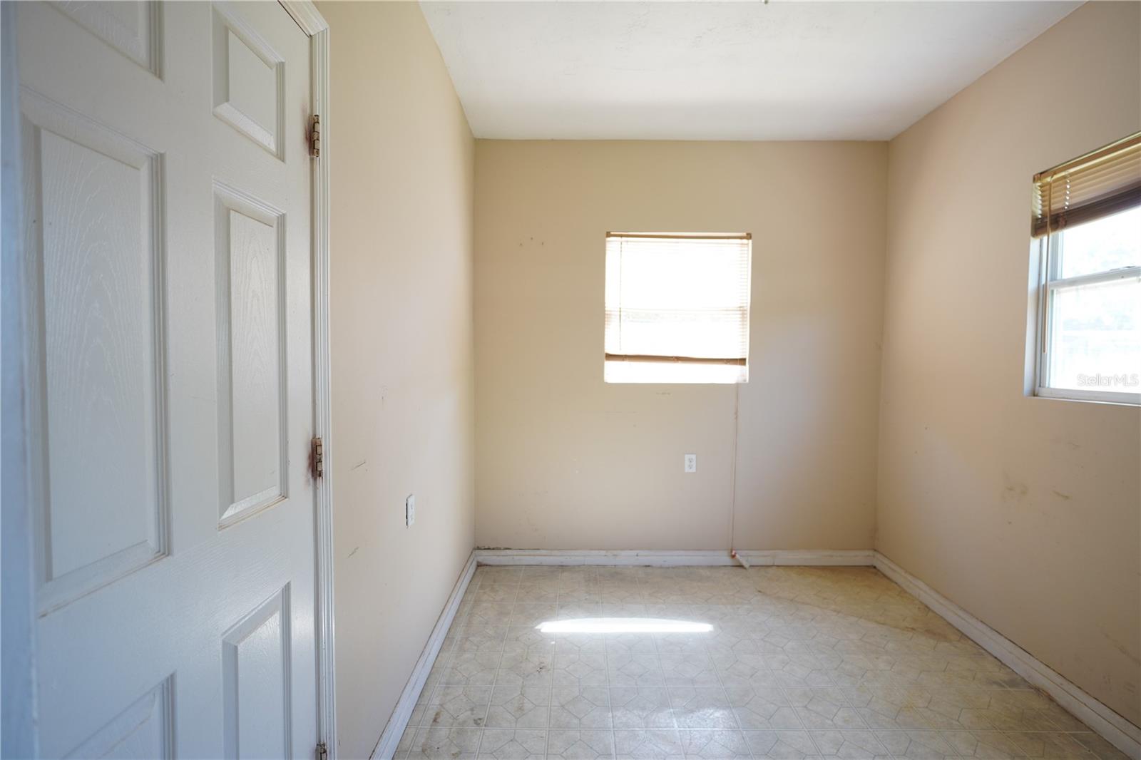 5012 OXFORD AVE N, ST PETERSBURG, FL, 33710