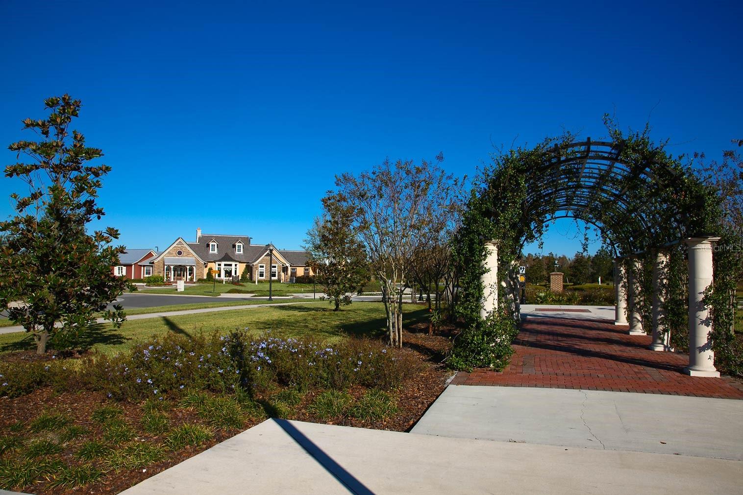 9451 RAISED TULIP LN, LAND O LAKES, FL, 34637