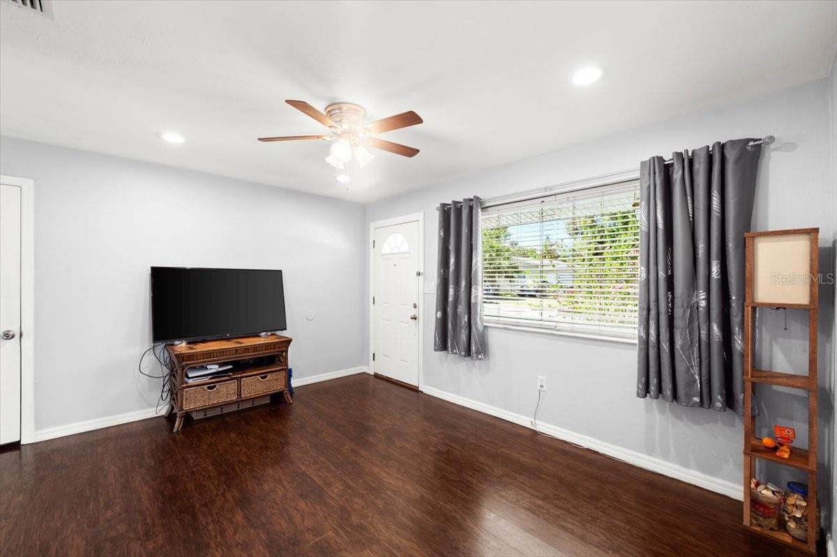 1159 TROPICAL PARK DR, DAYTONA BEACH, FL, 32117