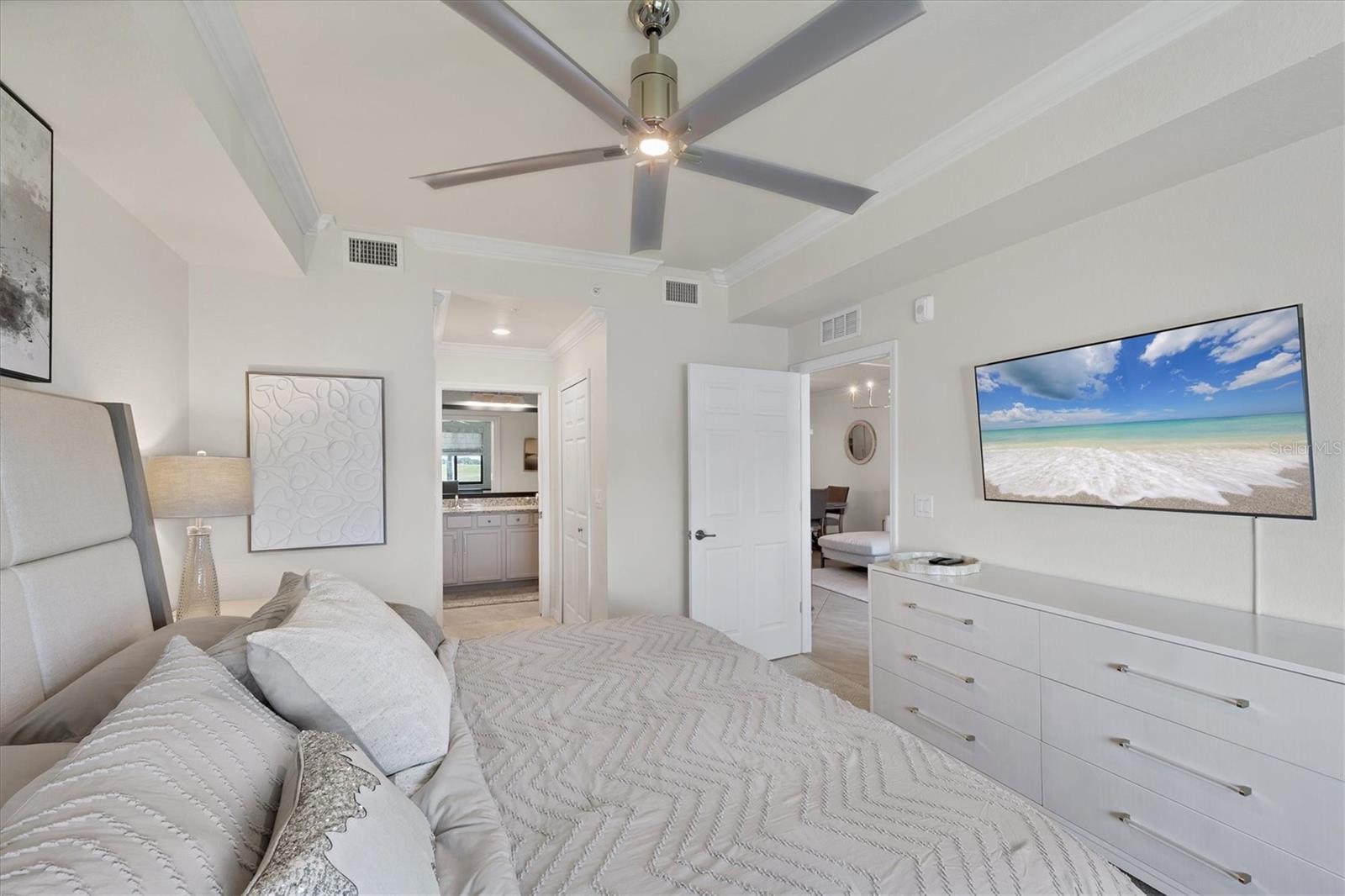 5624 PALMER CIR #105, BRADENTON, FL, 34211