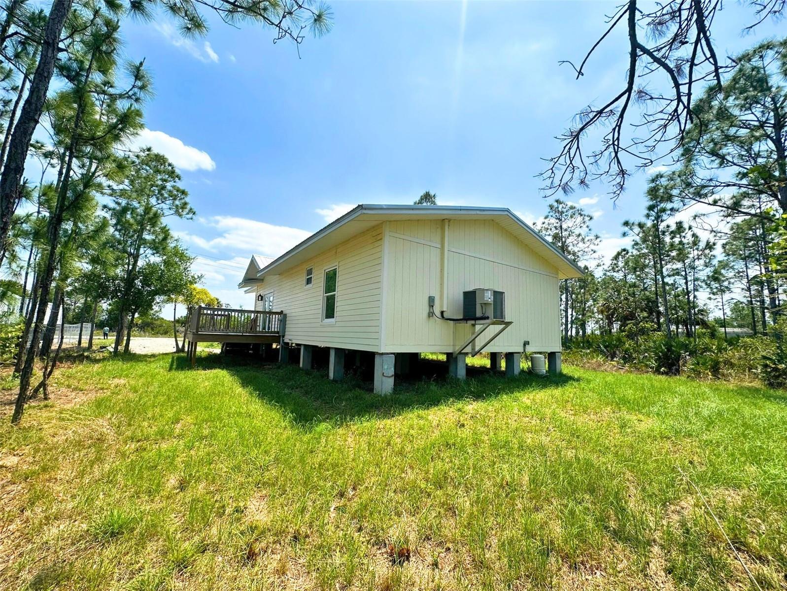 8297 STRASSE BLVD, PUNTA GORDA, FL, 33982